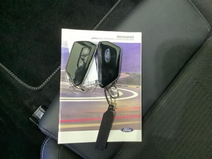 Ford Explorer 79 Premium Extended Range AWD 5d