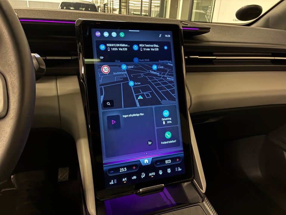 Ford Explorer 82 Premium Extended Range 5d