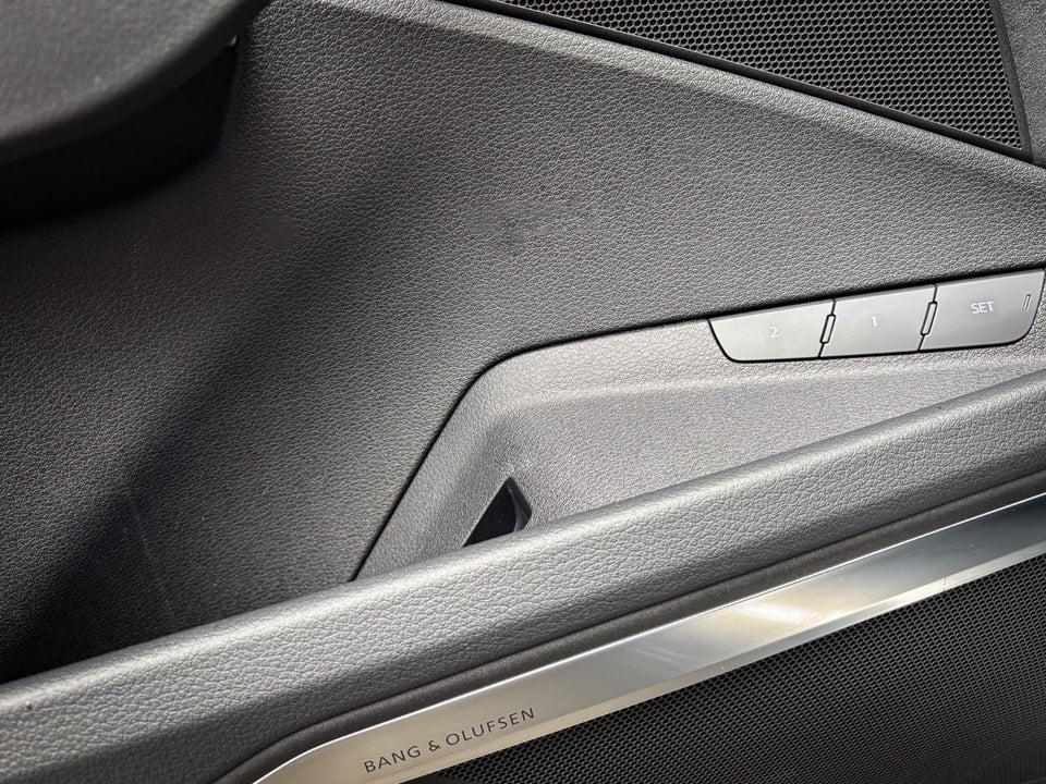 Audi Q8 e-tron 55 S-line Sportback quattro 5d