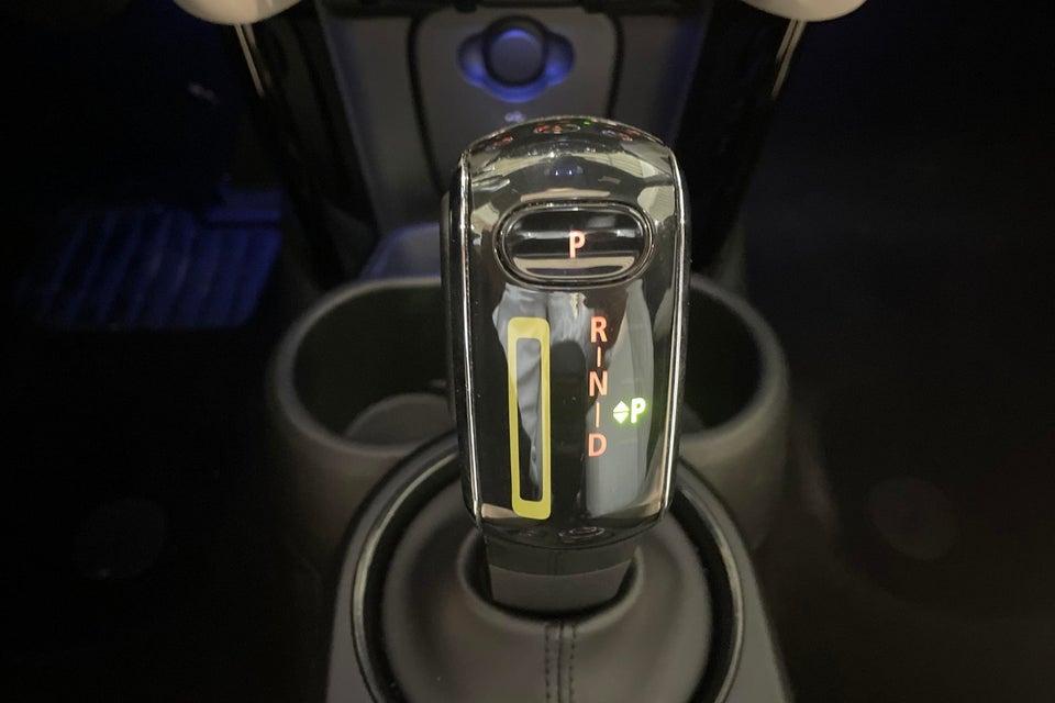 MINI Cooper SE Maximise 3d