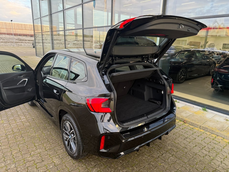 BMW iX1 xDrive30 M-Sport Premium 5d