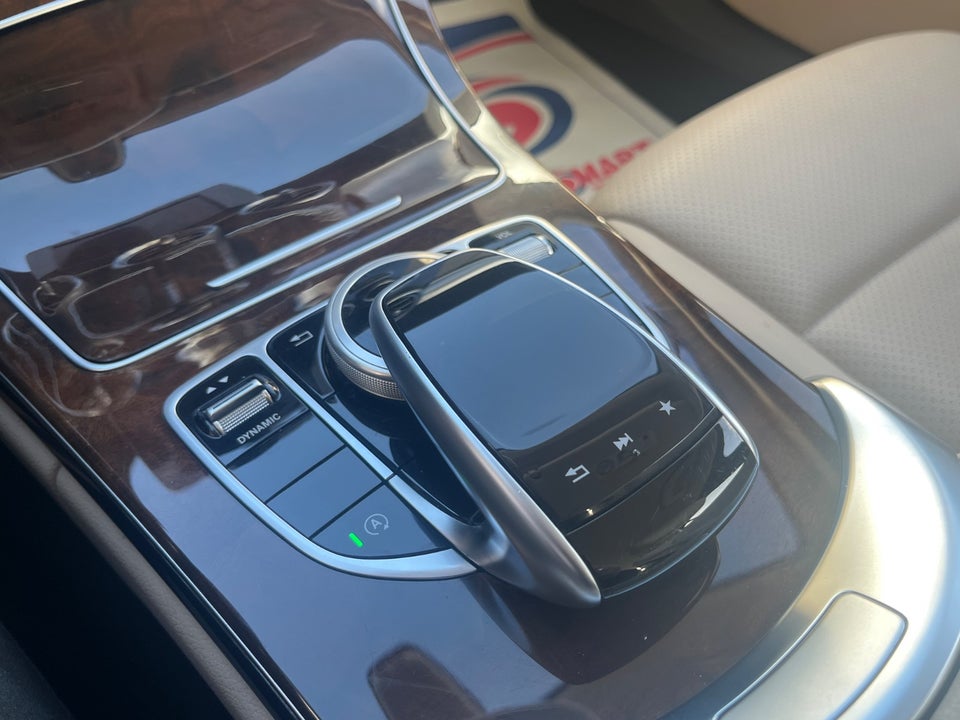 Mercedes C200 2,0 aut. 4d