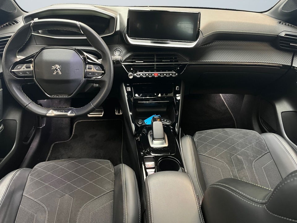 Peugeot e-208 50 GT Sky 5d