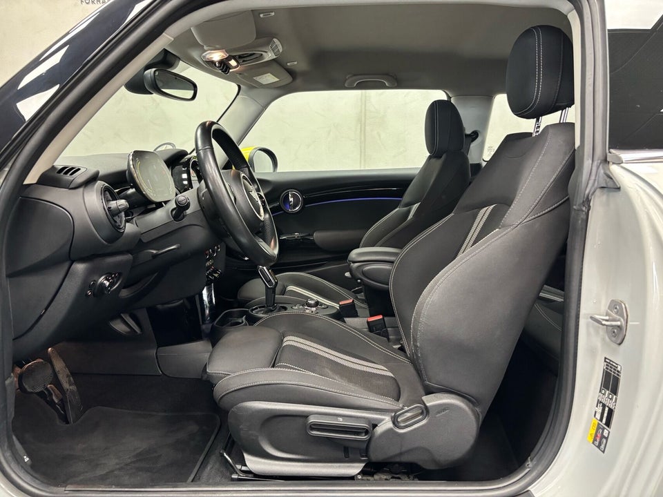 MINI Cooper SE Maximise 3d