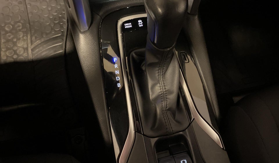 Toyota Corolla Cross 2,0 Hybrid Style CVT 5d