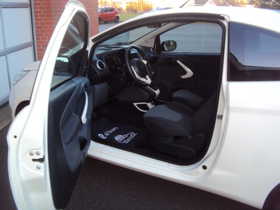 Ford Ka 1,2 Titanium 3d