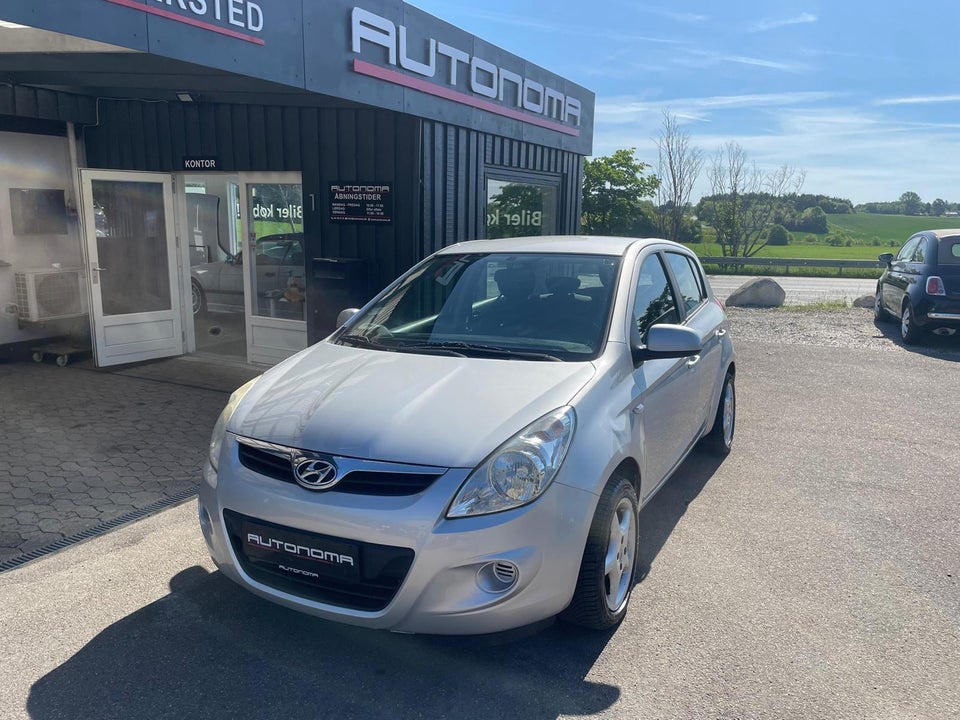 Hyundai i20 1,4 Comfort aut. 5d