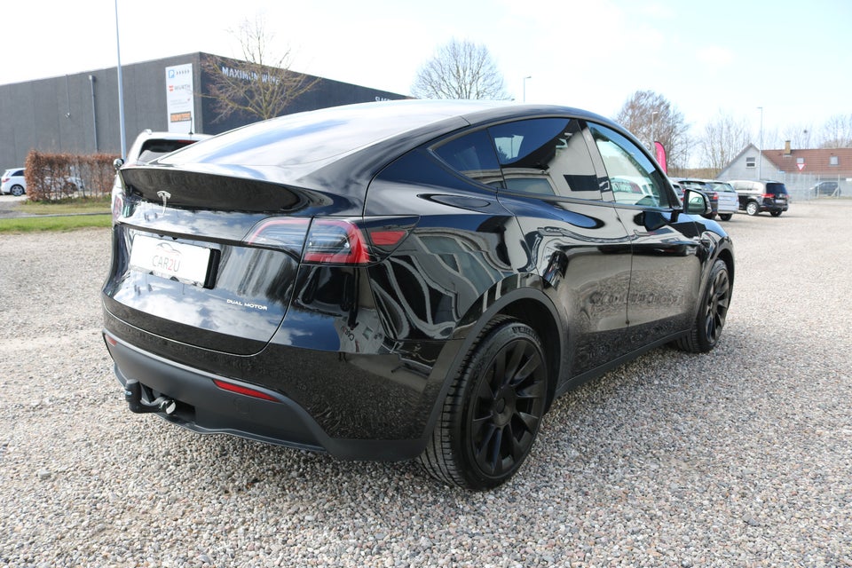 Tesla Model Y Long Range AWD 5d