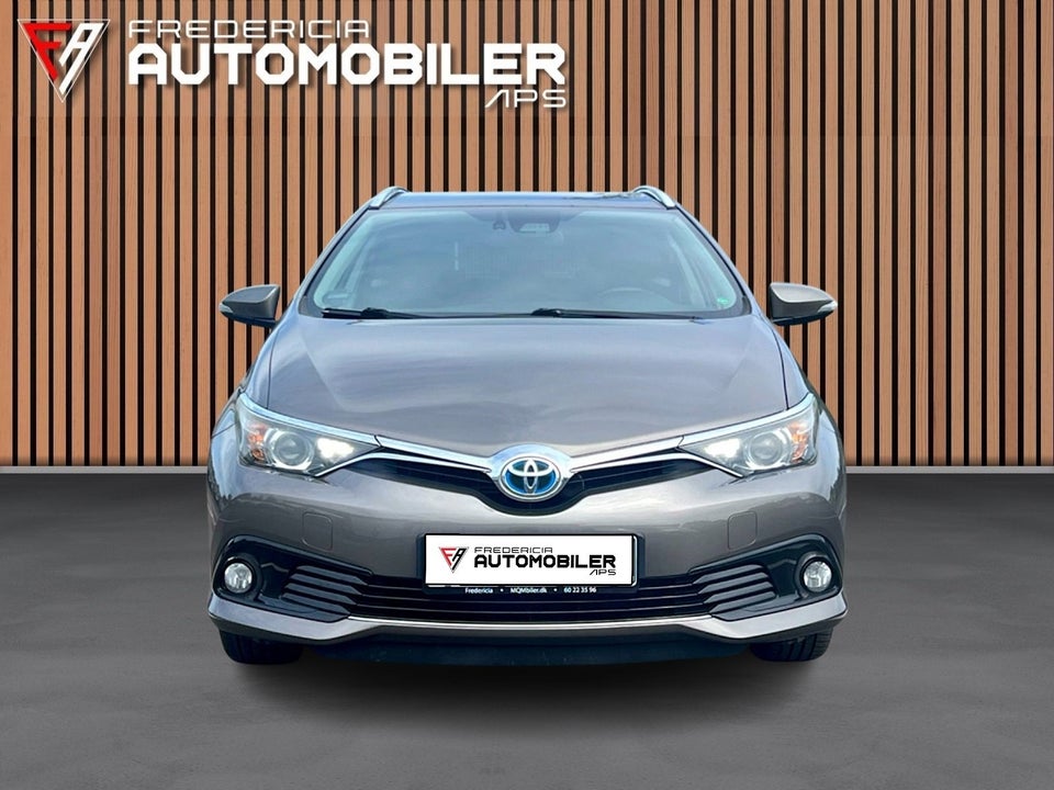 Toyota Auris 1,8 Hybrid H2 Touring Sports CVT 5d