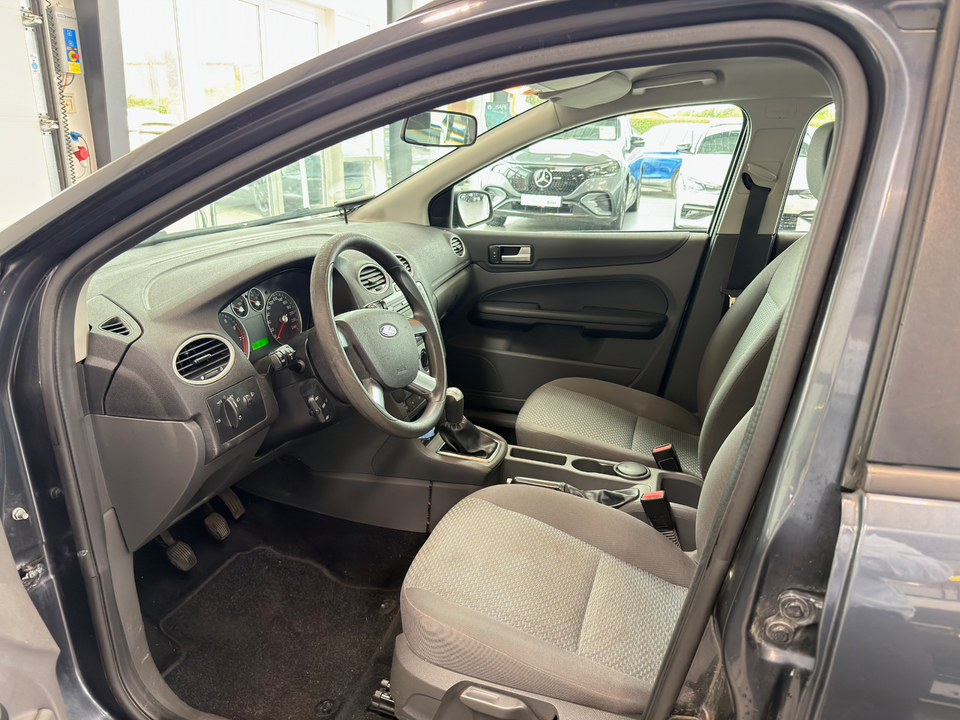 Ford Focus 1,6 Trend 100 4d