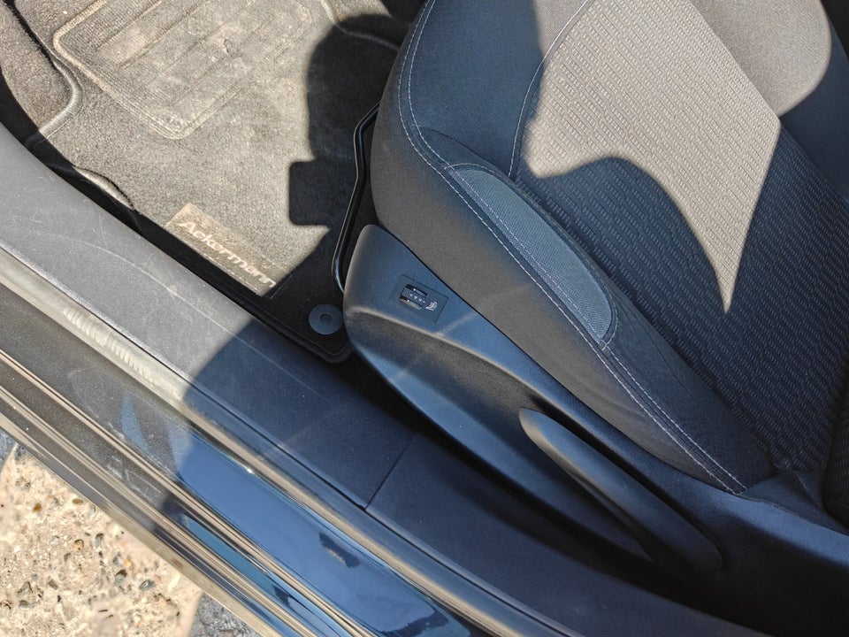 Peugeot 208 1,2 VTi 82 Active 5d
