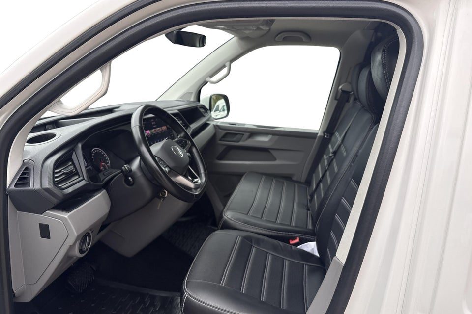 VW Transporter 2,0 TDi 150 Kassevogn DSG lang