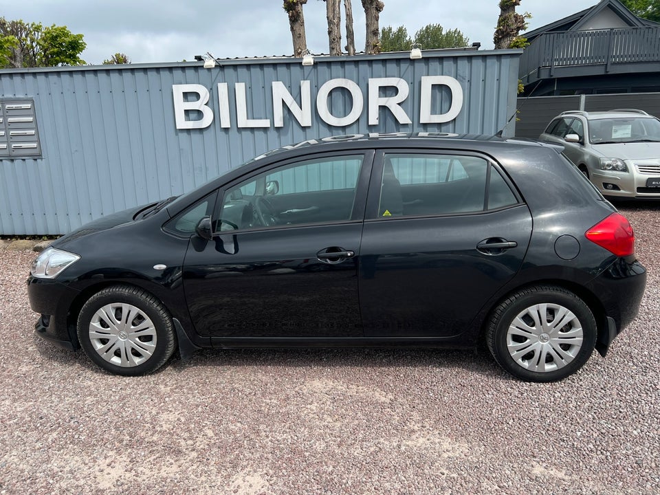 Toyota Auris 1,6 TX 5d