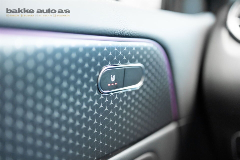 Mercedes EQA300 Progressive 4Matic 5d