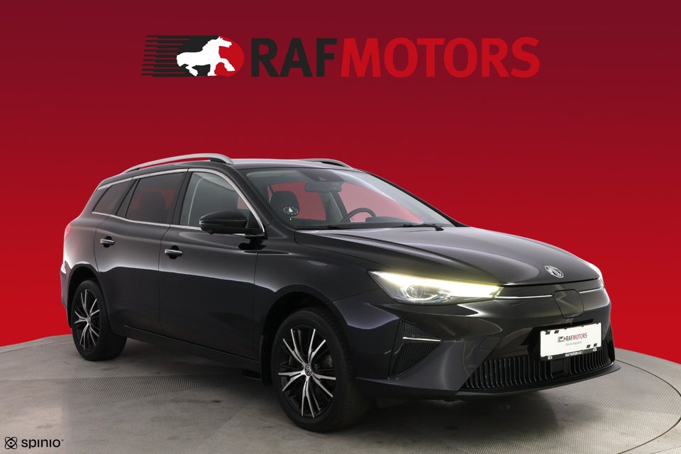 MG MG5 61 Luxury 5d
