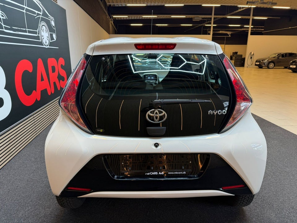 Toyota Aygo 1,0 VVT-i x-touch 5d