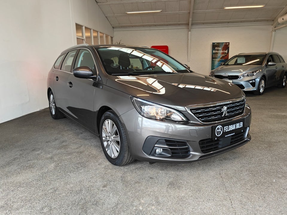 Peugeot 308 1,5 BlueHDi 130 Allure Lux SW 5d