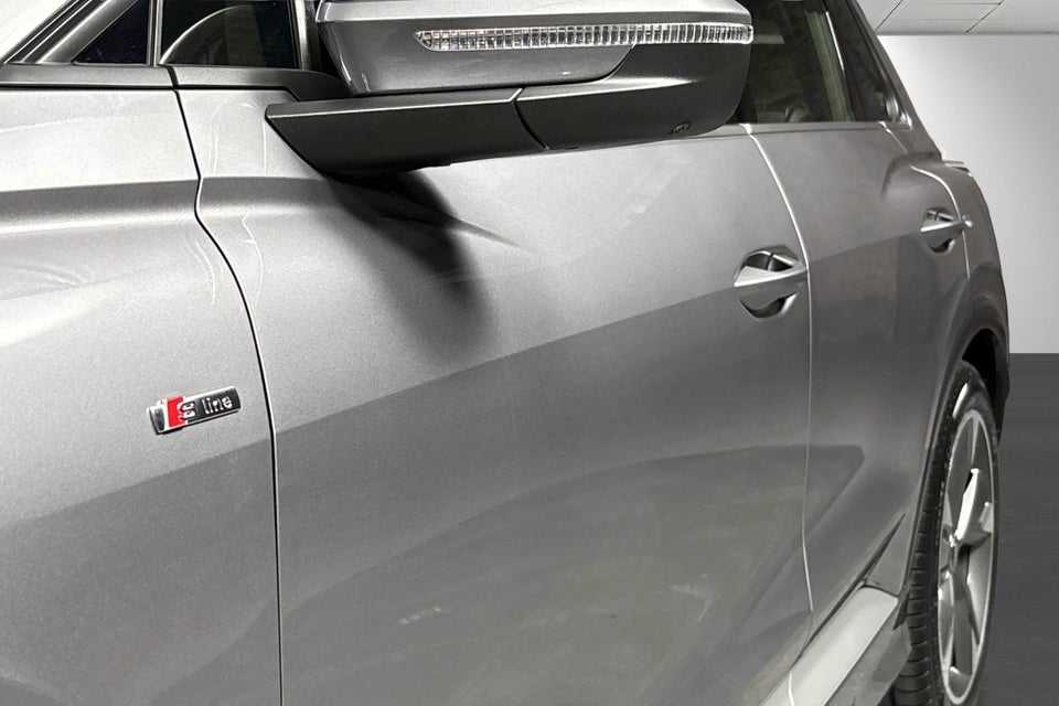 Audi Q4 e-tron 40 Attitude 5d