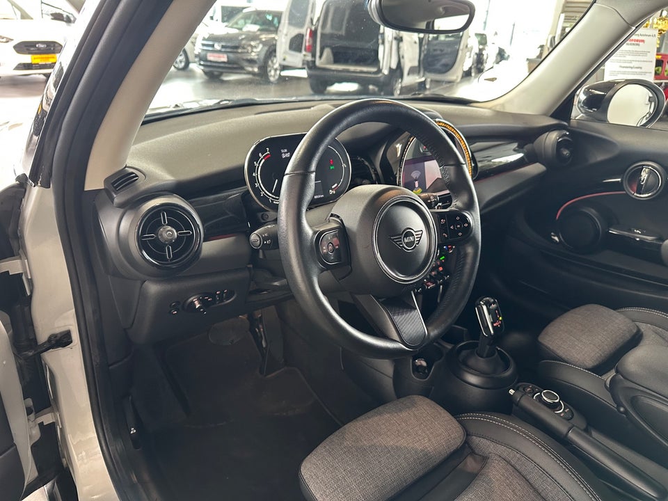 MINI Cooper 1,5 Maximise aut. 3d