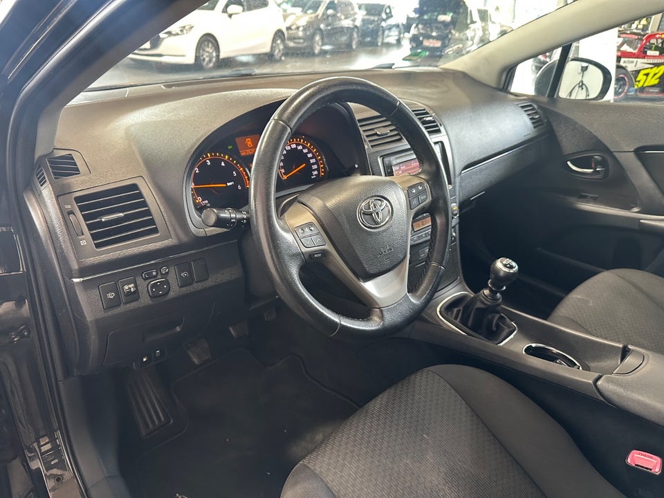 Toyota Avensis 2,0 D-4D T3 4d