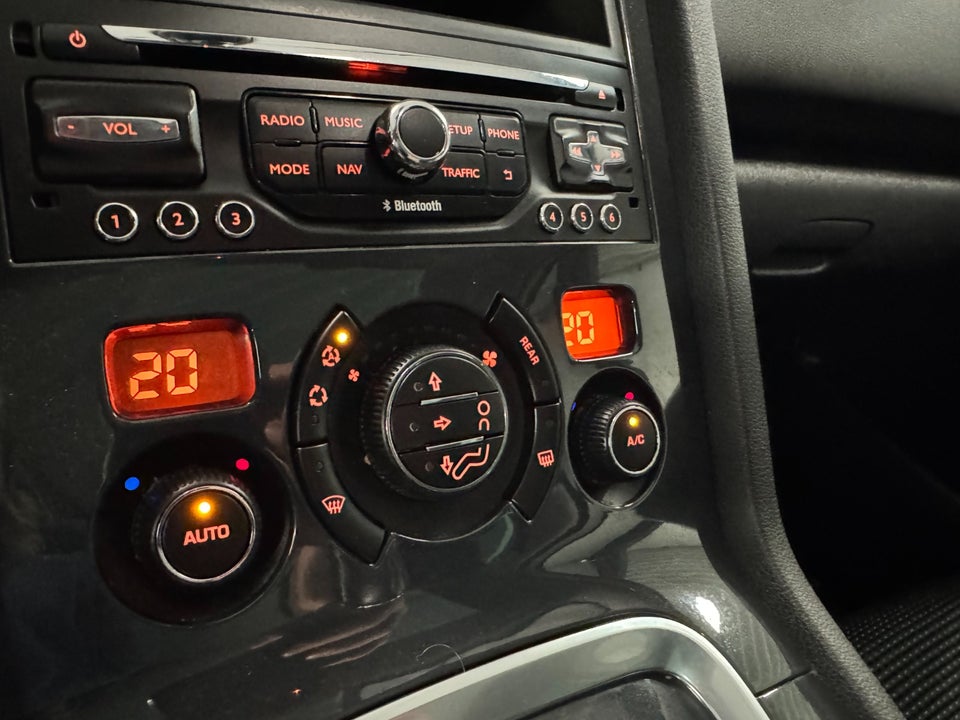 Peugeot 5008 1,6 BlueHDi 120 Allure EAT6 7prs 5d