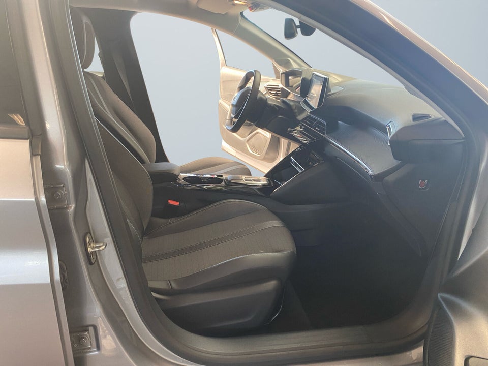 Peugeot e-208 50 Allure 5d