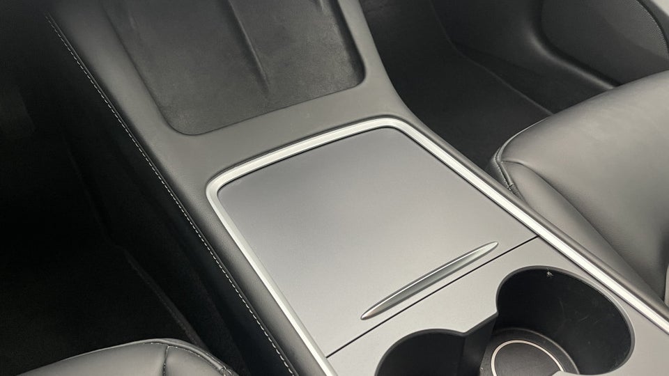 Tesla Model 3 Long Range AWD 4d