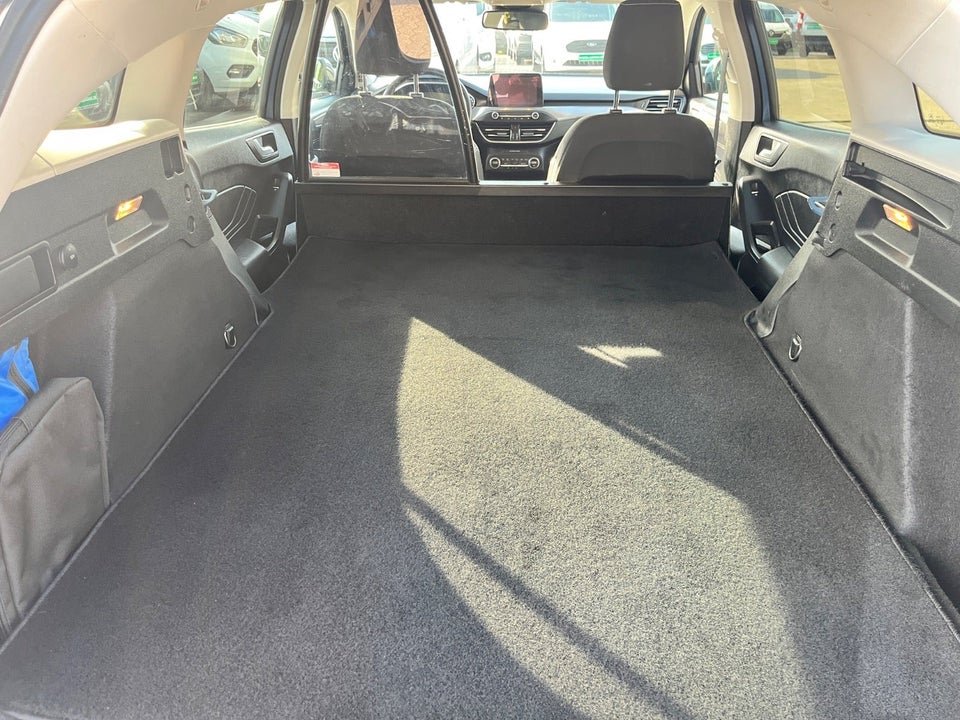 Ford Focus 1,0 EcoBoost Connected stc. Van 5d