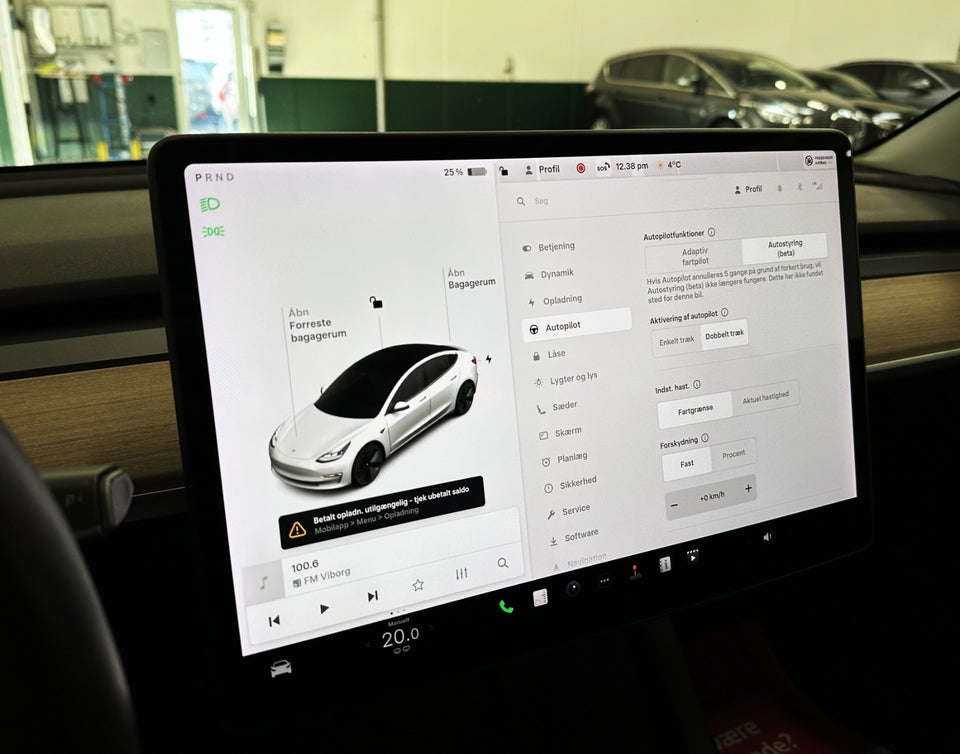Tesla Model 3 Standard Range+ RWD 4d