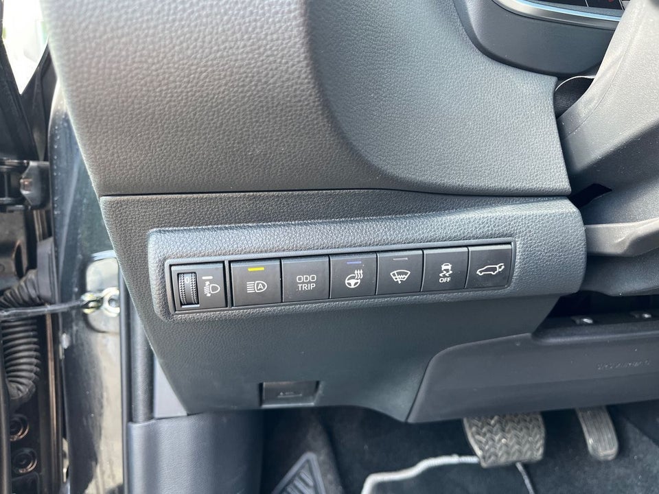 Toyota Corolla 1,8 Hybrid Style Touring Sports e-CVT 5d