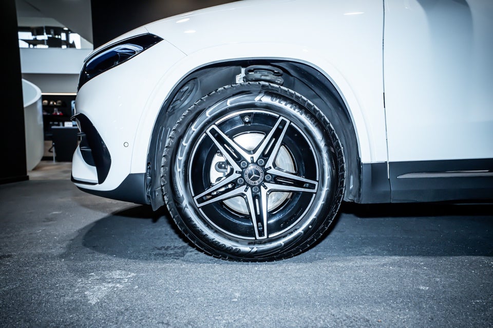 Mercedes EQA250+ AMG Premium 5d