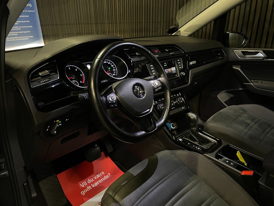 VW Touran 2,0 TDi 150 Highline DSG 7prs 5d