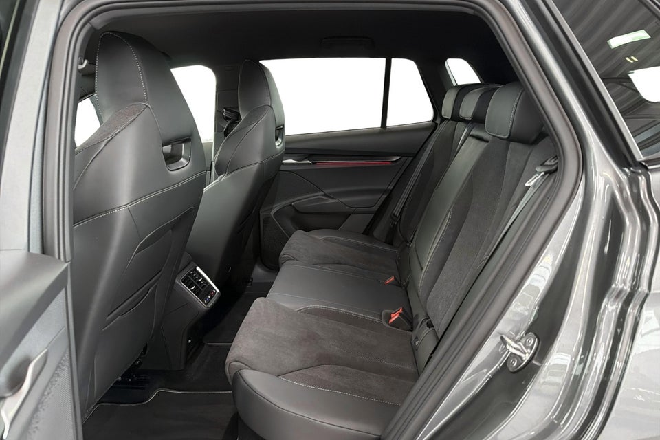 Skoda Elroq 85 iV Sportline Premium 5d