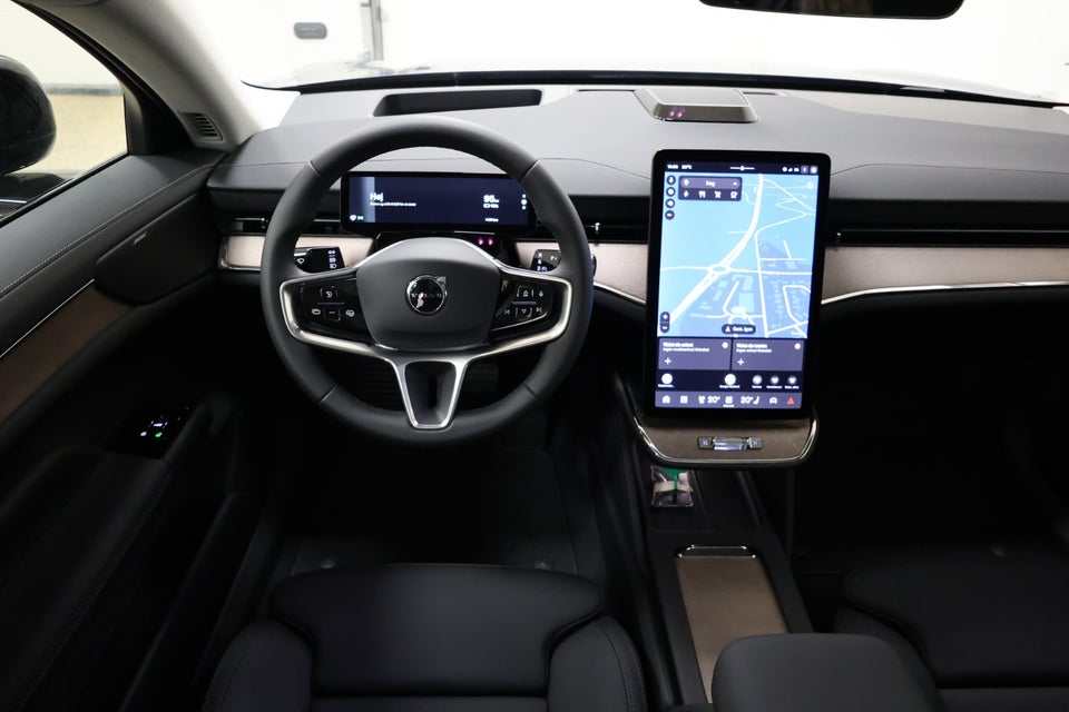 Volvo ES90 Extended Range Plus 4d