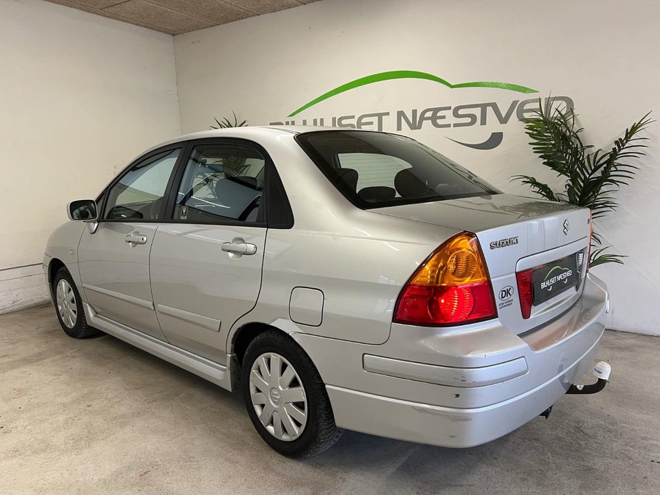 Suzuki Liana 1,6 GLE 4d