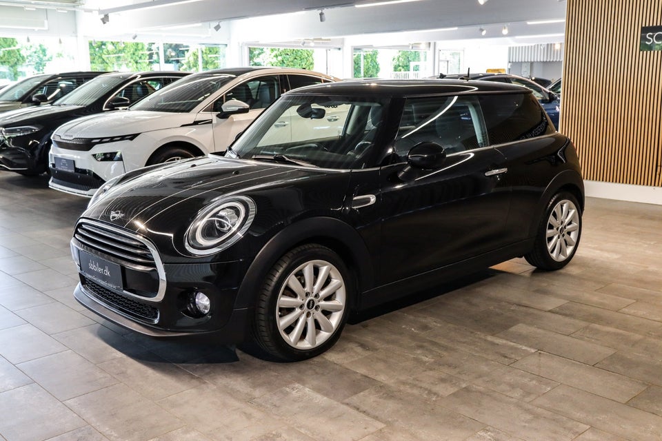 MINI Cooper 1,5 Essential Edition 5d