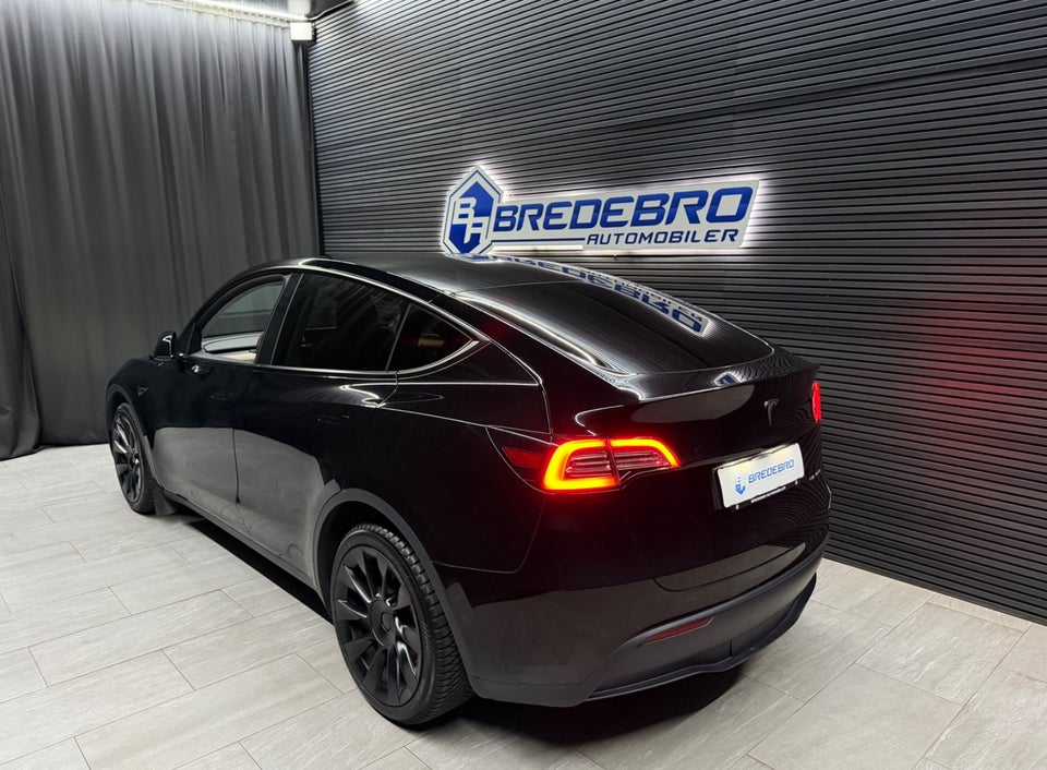 Tesla Model Y Long Range AWD 5d