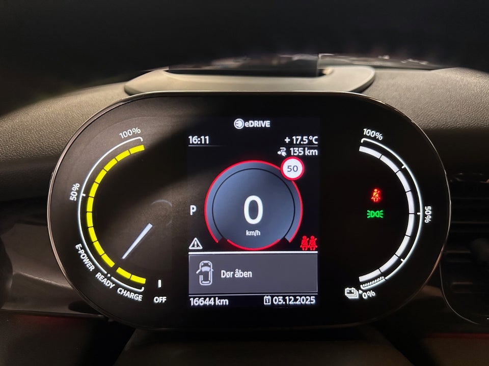 MINI Cooper SE Experience 3d