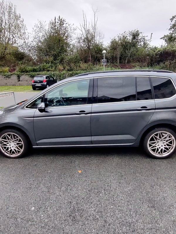 VW Touran 1,6 TDi 115 Comfortline DSG 7prs 5d