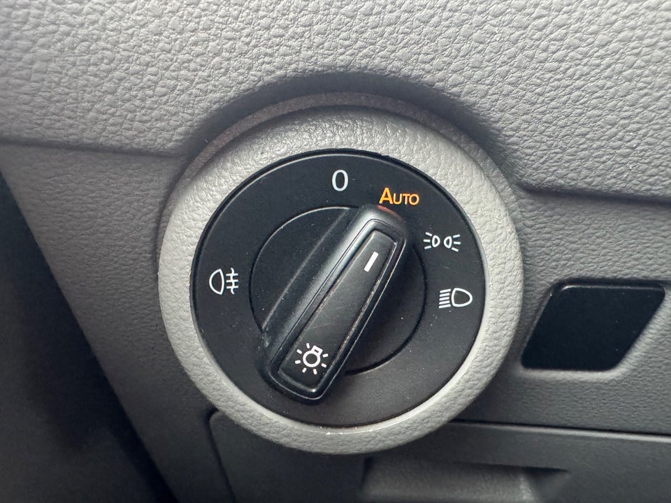 VW Transporter 2,0 TDi 150 Kassevogn DSG lang