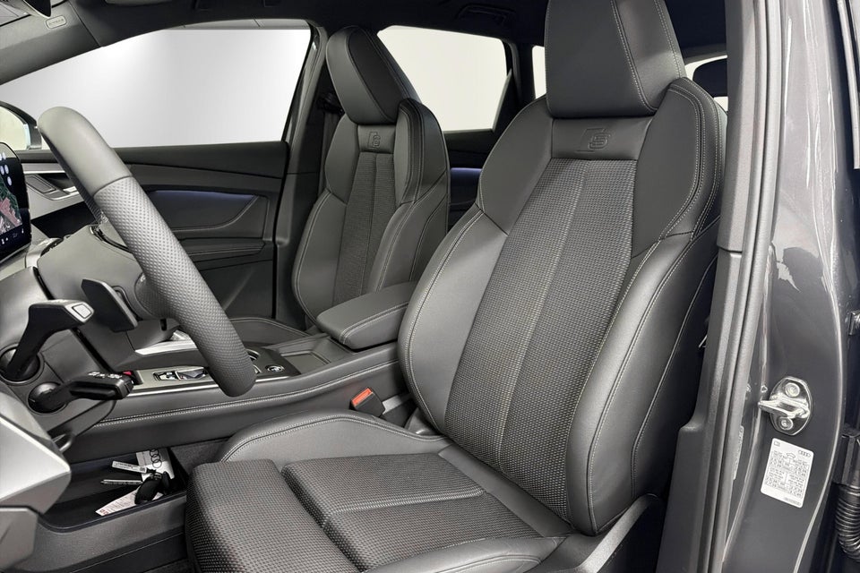 Audi Q4 e-tron performance 5d