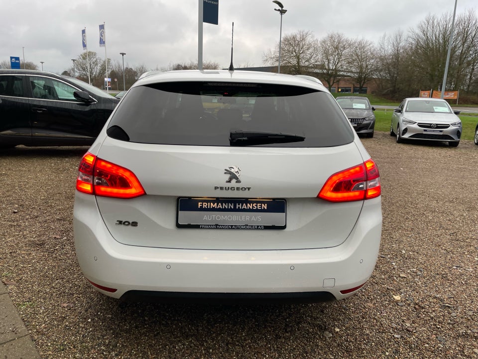 Peugeot 308 1,5 BlueHDi 130 Allure Grand SW 5d