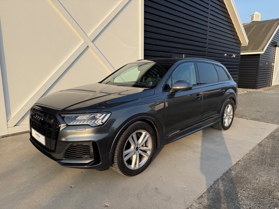 Audi Q7 55 TFSi e S-line quattro Tiptr. 5d