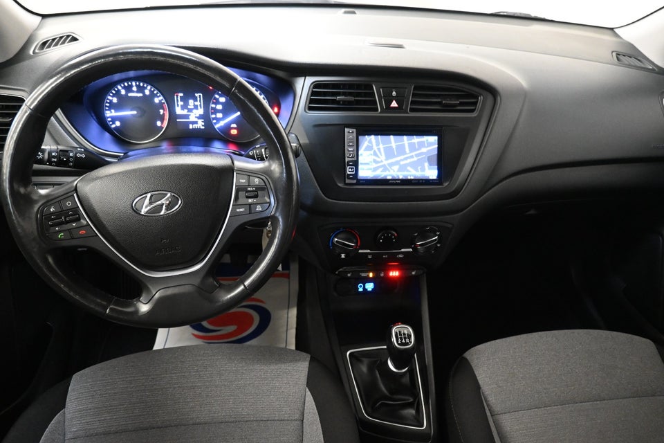 Hyundai i20 1,25 Trend 5d