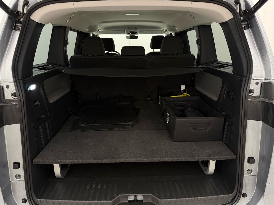 VW ID.Buzz 77 Pro SWB 5d