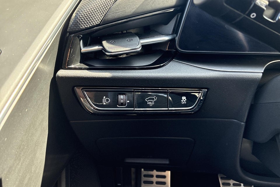 Kia Niro 64 EV Premium 5d