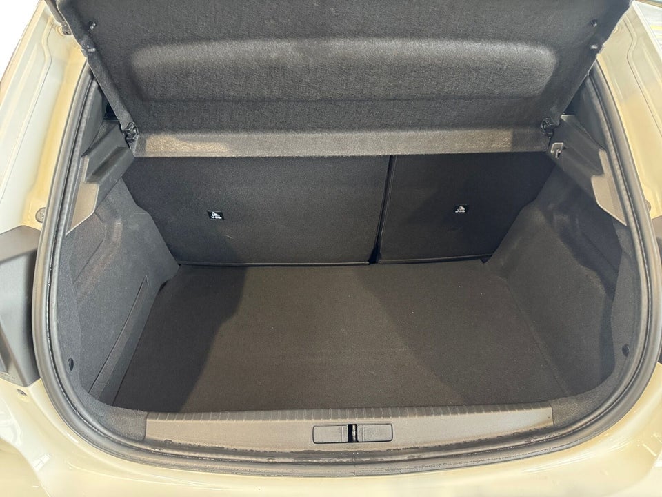 Peugeot e-208 50 Active 5d