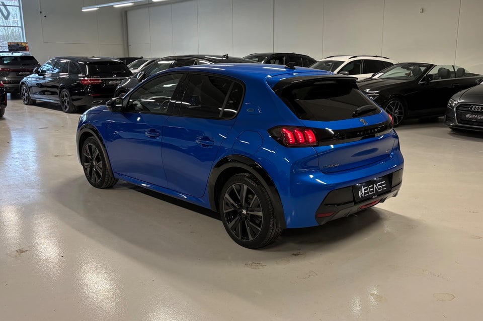 Peugeot e-208 50 GT 5d