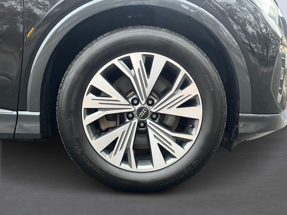 Audi Q4 e-tron 50 Attitude quattro 5d