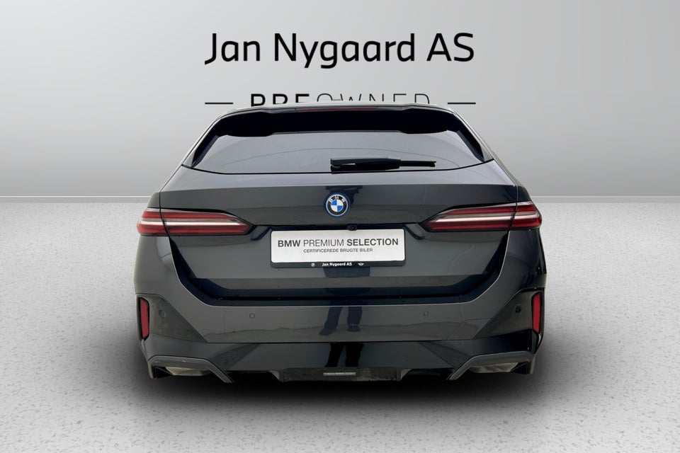 BMW i5 eDrive40 Touring Fully Charged 5d